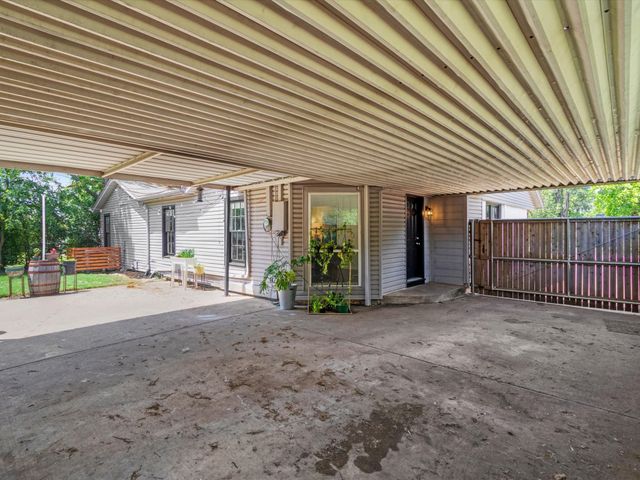 1813 Martel Avenue, Fort Worth, TX 76103