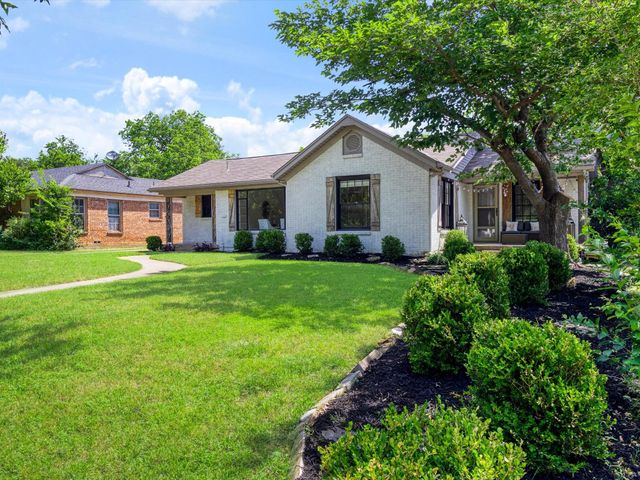 1813 Martel Avenue, Fort Worth, TX 76103