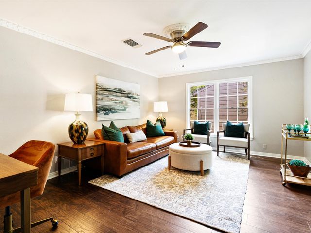 1813 Martel Avenue, Fort Worth, TX 76103