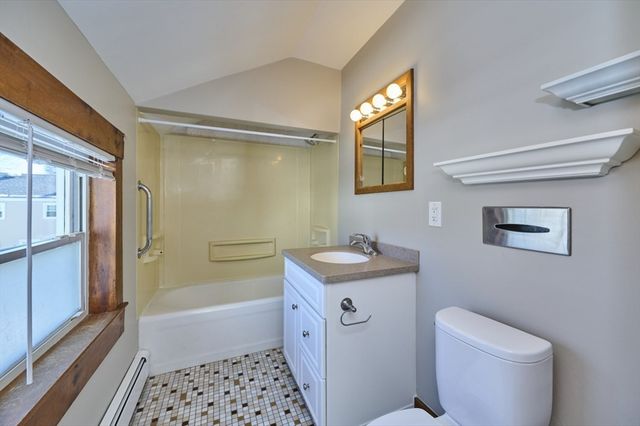 22 Gould 2, Wakefield, MA 01880