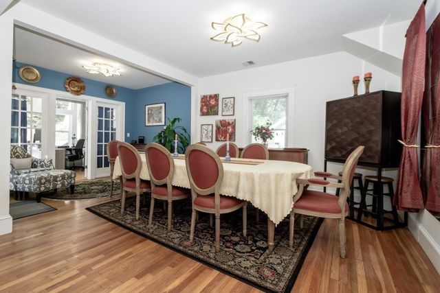419 Lowell Ave, Newton, MA 02460