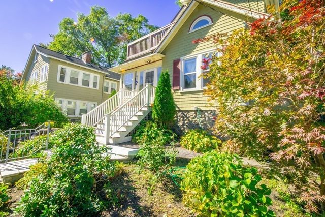 419 Lowell Ave, Newton, MA 02460