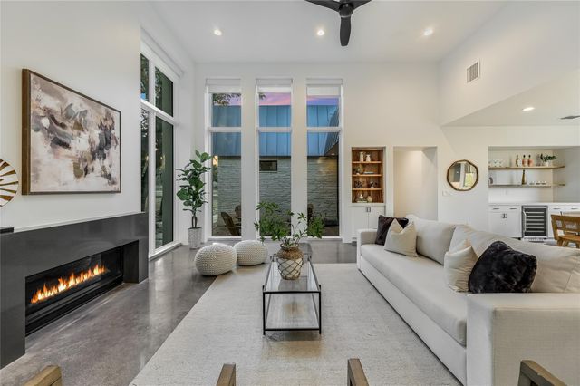 321 Tulley CT, Wimberley, TX 78676