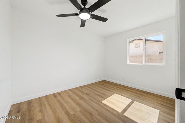 4916 W GROVERS Avenue, Glendale, AZ 85308