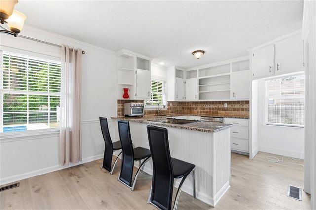 875 White Oak Court, Lawrenceville, GA 30046
