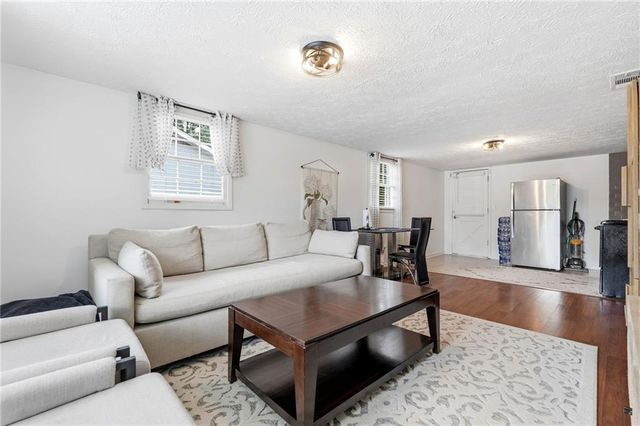 875 White Oak Court, Lawrenceville, GA 30046
