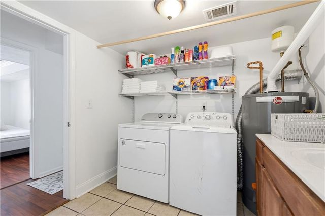 875 White Oak Court, Lawrenceville, GA 30046