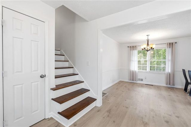 875 White Oak Court, Lawrenceville, GA 30046
