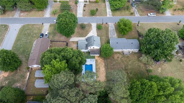 875 White Oak Court, Lawrenceville, GA 30046