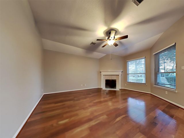 18407 Bluewater Cove Drive, Humble, TX 77346
