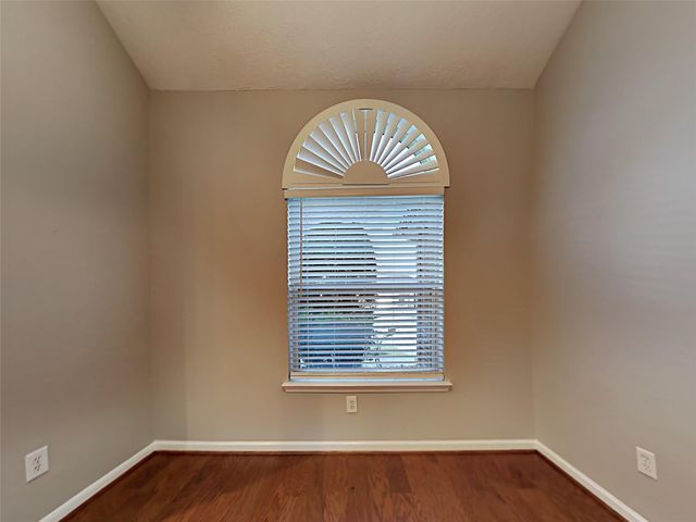 18407 Bluewater Cove Drive, Humble, TX 77346