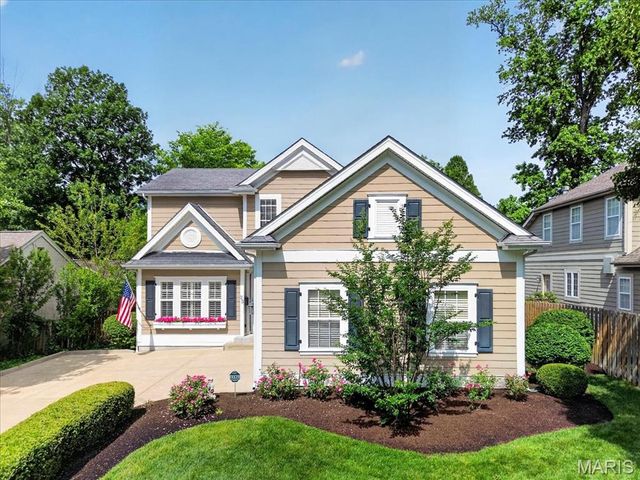 25 Magnolia Drive, St Louis, MO 63124