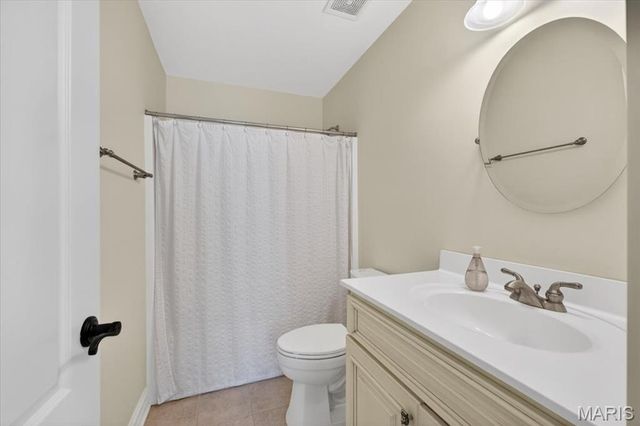25 Magnolia Drive, St Louis, MO 63124