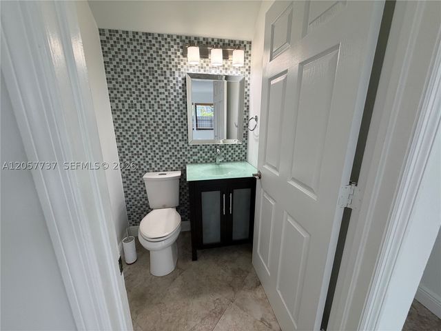 14101 SW 162nd St, Miami, FL 33177