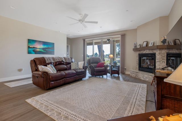 570 Little Lane, Exeter, CA 93221