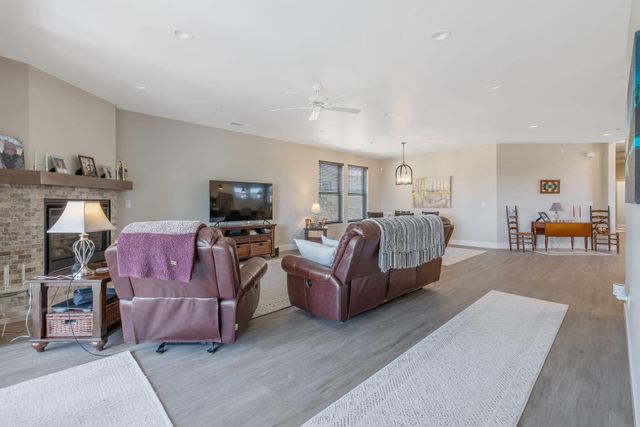 570 Little Lane, Exeter, CA 93221