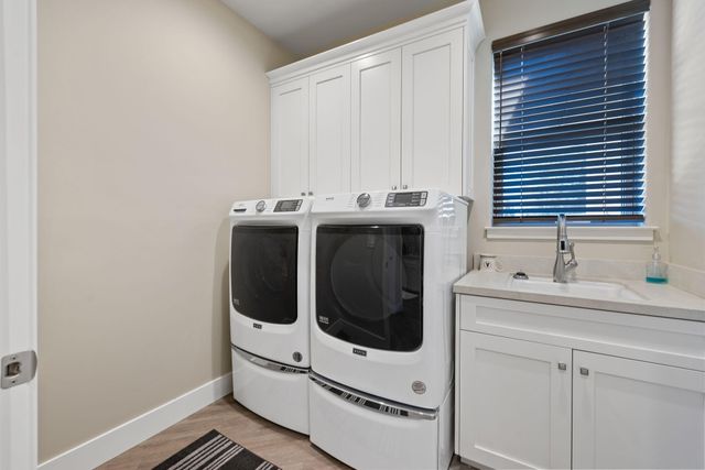 570 Little Lane, Exeter, CA 93221