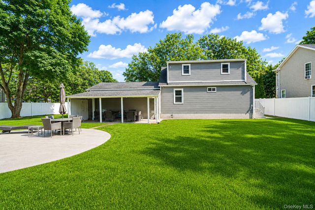 147 Baybright Drive E, Shirley, NY 11967