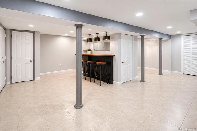 147 Baybright Drive E, Shirley, NY 11967