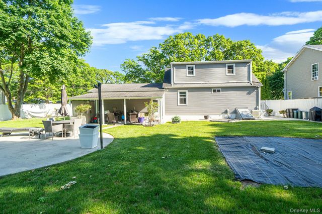 147 Baybright Drive E, Shirley, NY 11967