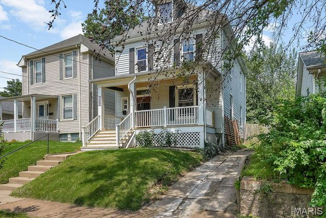 3627 Commonwealth Avenue, St Louis, MO 63143