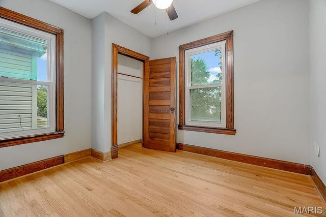 3627 Commonwealth Avenue, St Louis, MO 63143