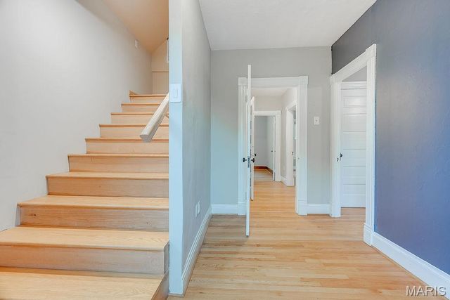 3627 Commonwealth Avenue, St Louis, MO 63143