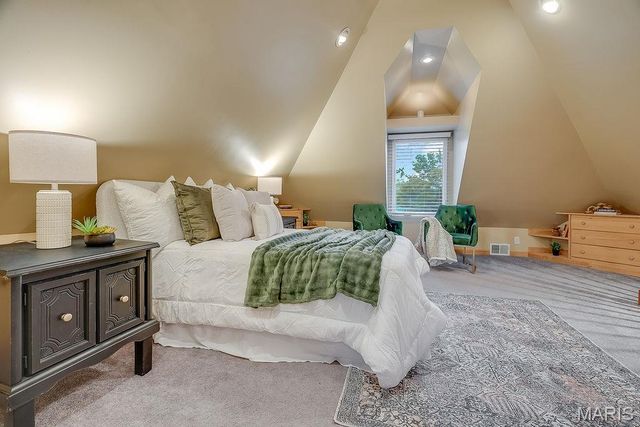 3627 Commonwealth Avenue, St Louis, MO 63143