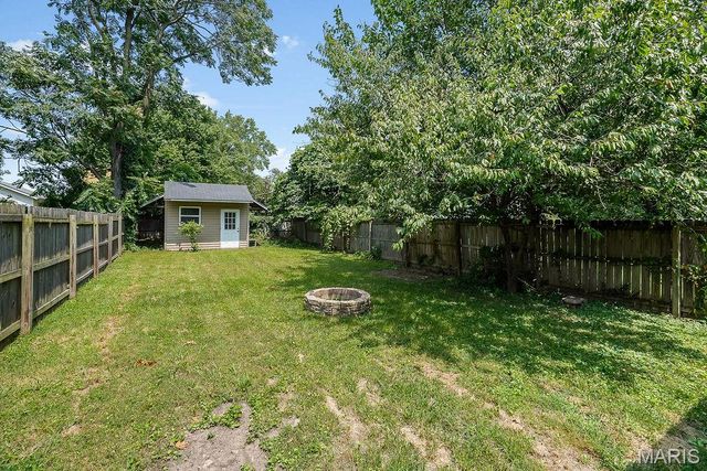 3627 Commonwealth Avenue, St Louis, MO 63143