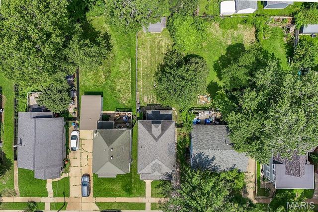 3627 Commonwealth Avenue, St Louis, MO 63143