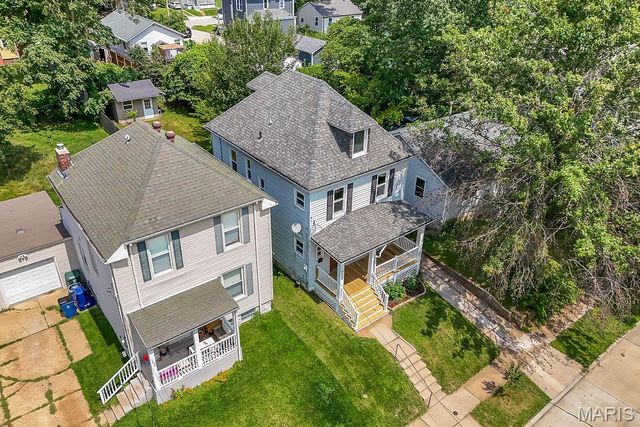 3627 Commonwealth Avenue, St Louis, MO 63143