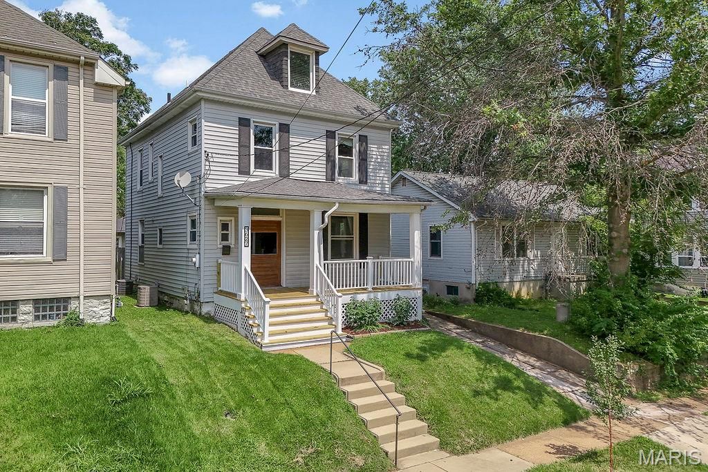 3627 Commonwealth Avenue, St Louis, MO 63143