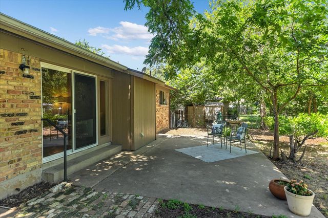 5611 Mapleleaf DR, Austin, TX 78723