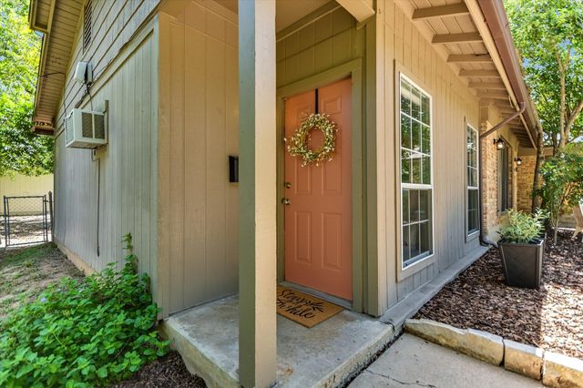 5611 Mapleleaf DR, Austin, TX 78723