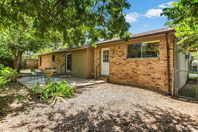 5611 Mapleleaf DR, Austin, TX 78723