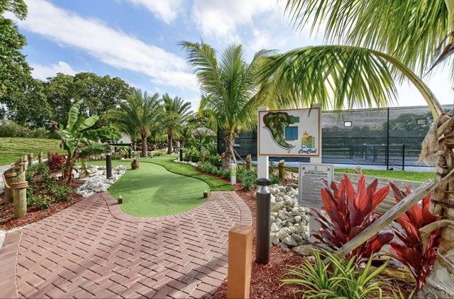 1038 Cambridge, Deerfield Beach, FL 33442
