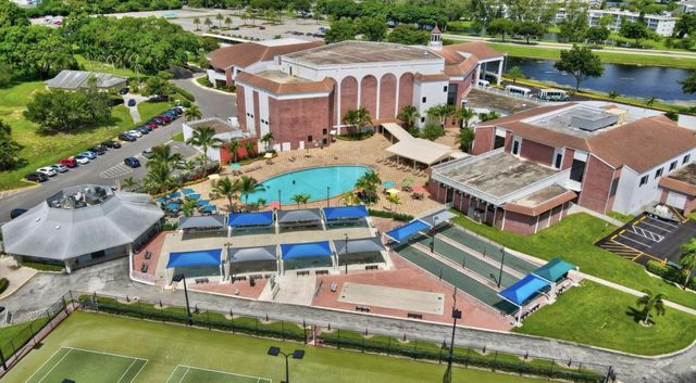 1038 Cambridge, Deerfield Beach, FL 33442