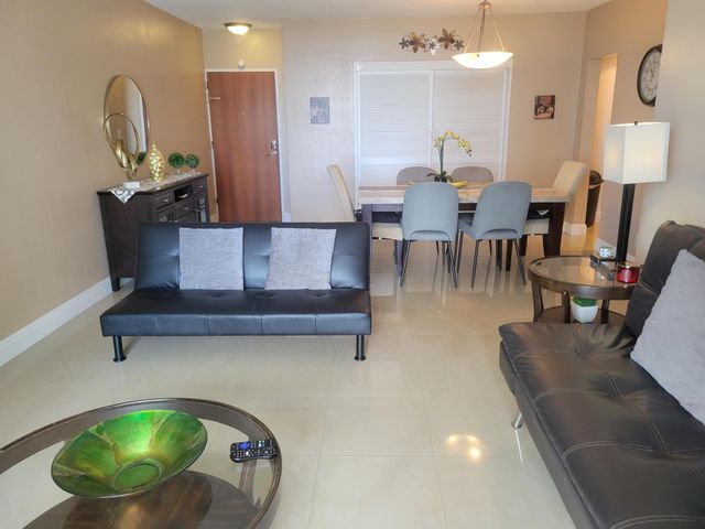 3901 S Ocean Drive 12t, Hollywood, FL 33019