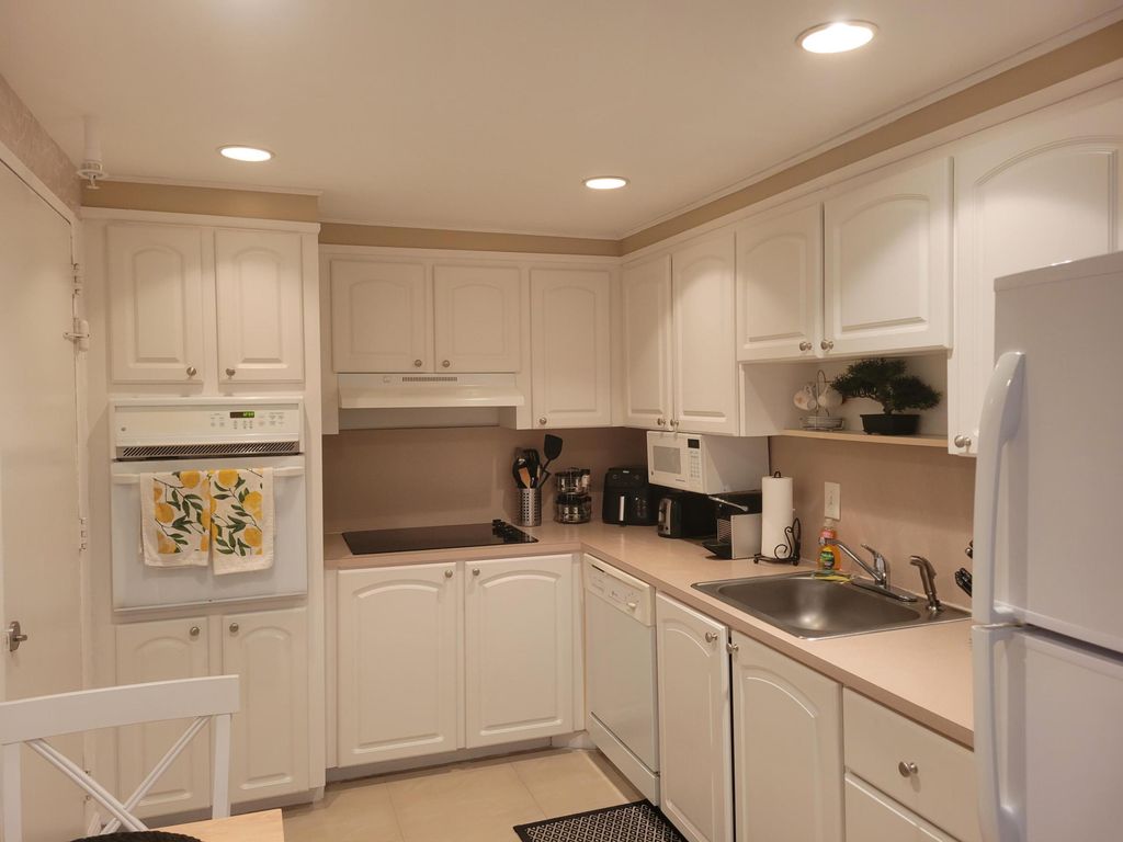 3901 S Ocean Drive 12t, Hollywood, FL 33019