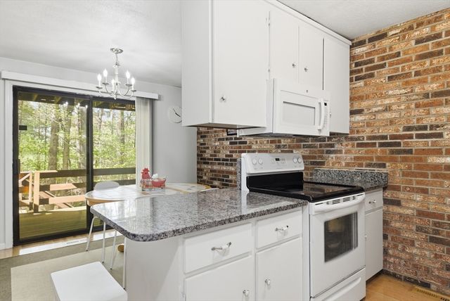 23 Hilltop Lane 1, Easton, MA 02375