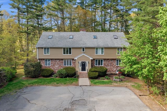 23 Hilltop Lane 1, Easton, MA 02375