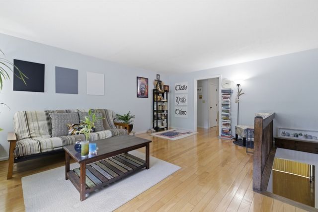 23 Hilltop Lane 1, Easton, MA 02375