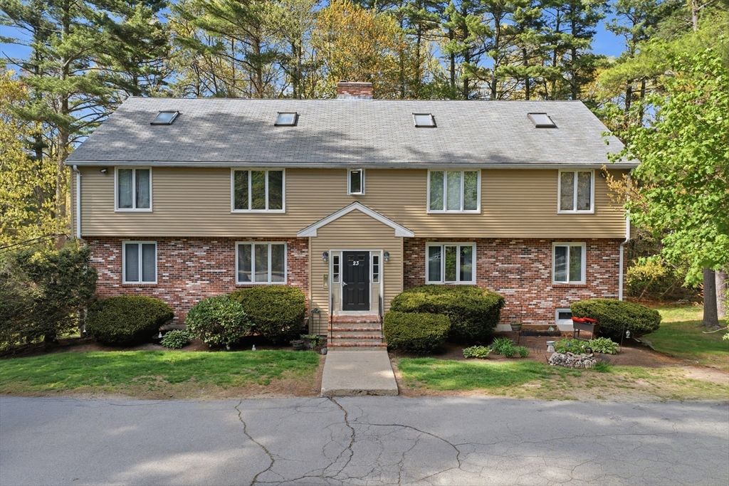 23 Hilltop Lane 1, Easton, MA 02375