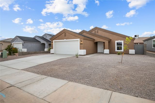3636 N irving Street, Kingman, AZ 86409