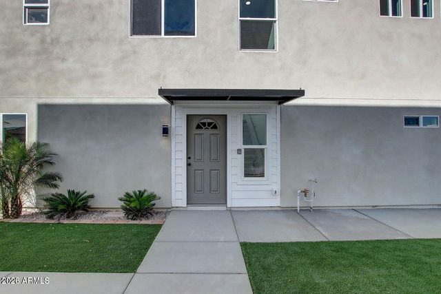 2509 E BROADWAY Road, Phoenix, AZ 85040