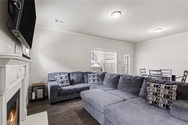 5345 Timber Hills Drive, Oakwood, GA 30566