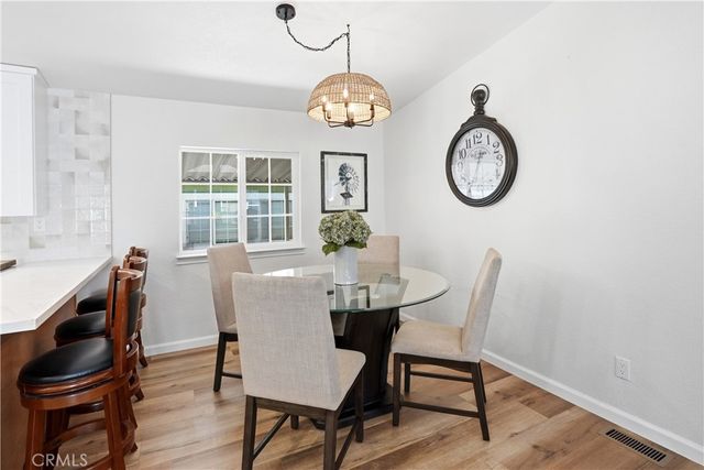 23301 Ridge Route 35, Laguna Hills, CA 92653