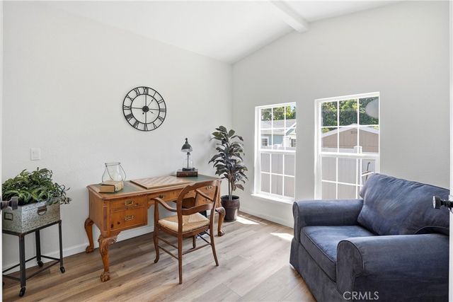 23301 Ridge Route 35, Laguna Hills, CA 92653
