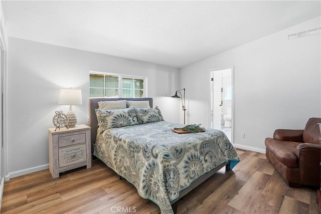 23301 Ridge Route 35, Laguna Hills, CA 92653