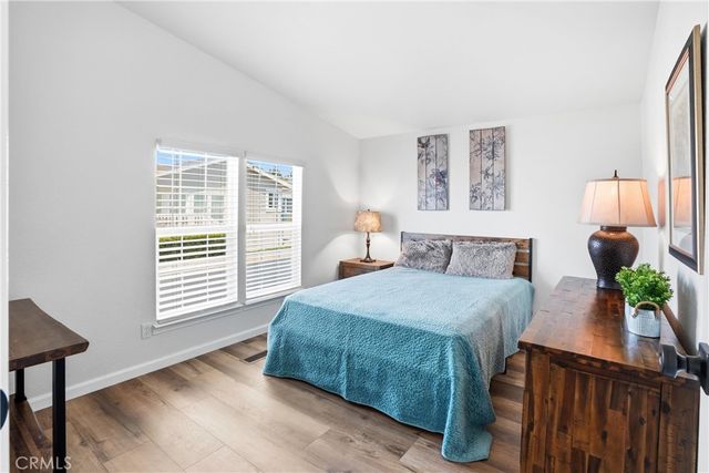 23301 Ridge Route 35, Laguna Hills, CA 92653